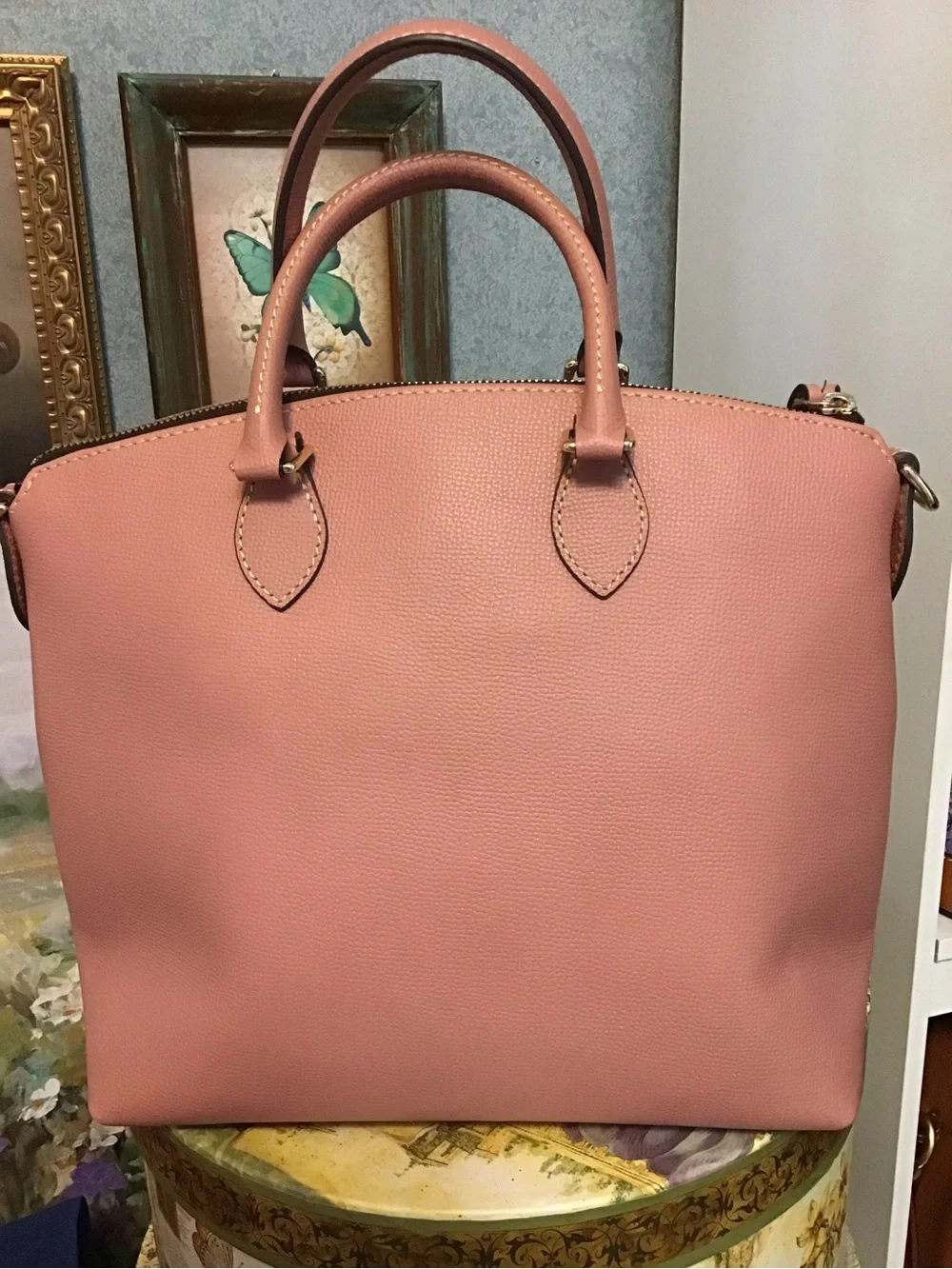 Dooney & Bourke like new